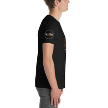 Load image into Gallery viewer, Sofa en T-shirt Unisexe à Manches Courtes